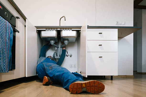 Professional Plumbing technician working in Bapchule, AZ